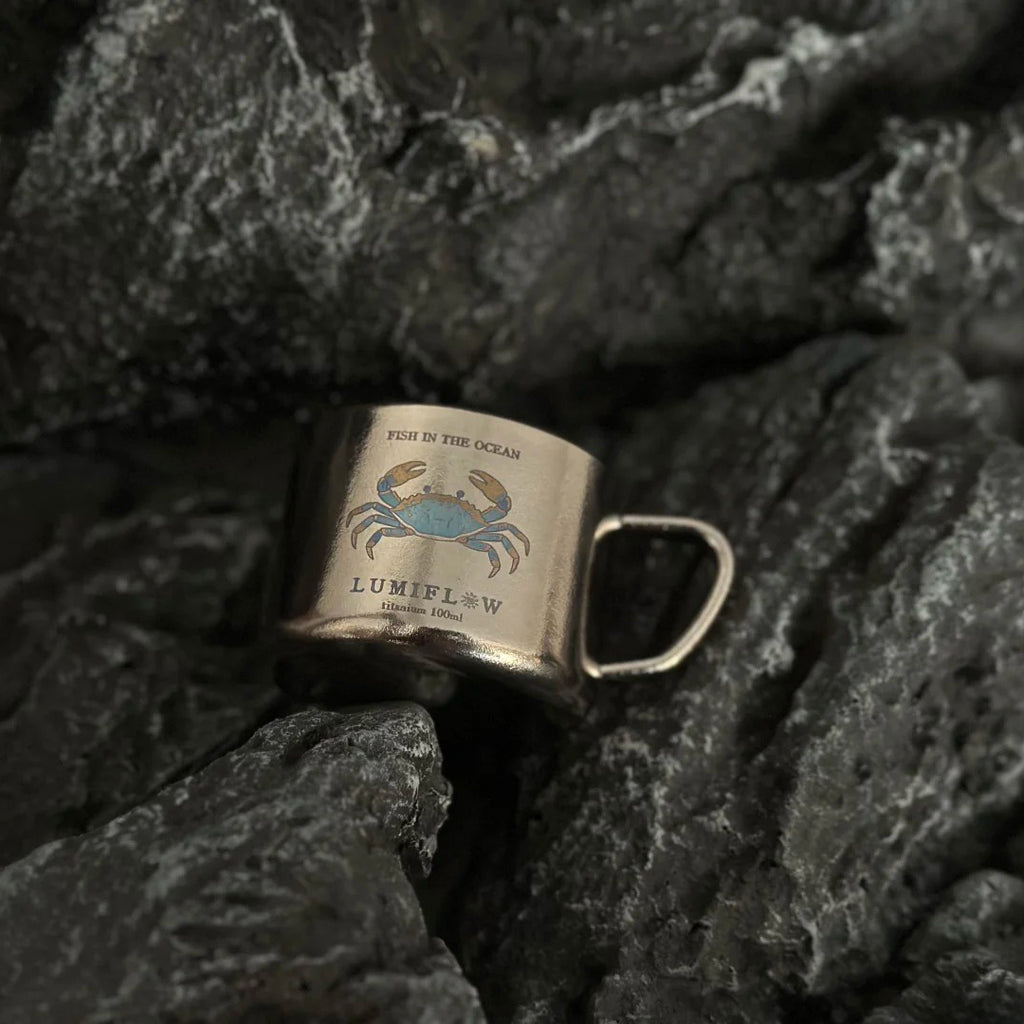 ARCFLINT Starlight Animals – Blue Crab Double-walled Pure Titanium Mini Mug 100ml
