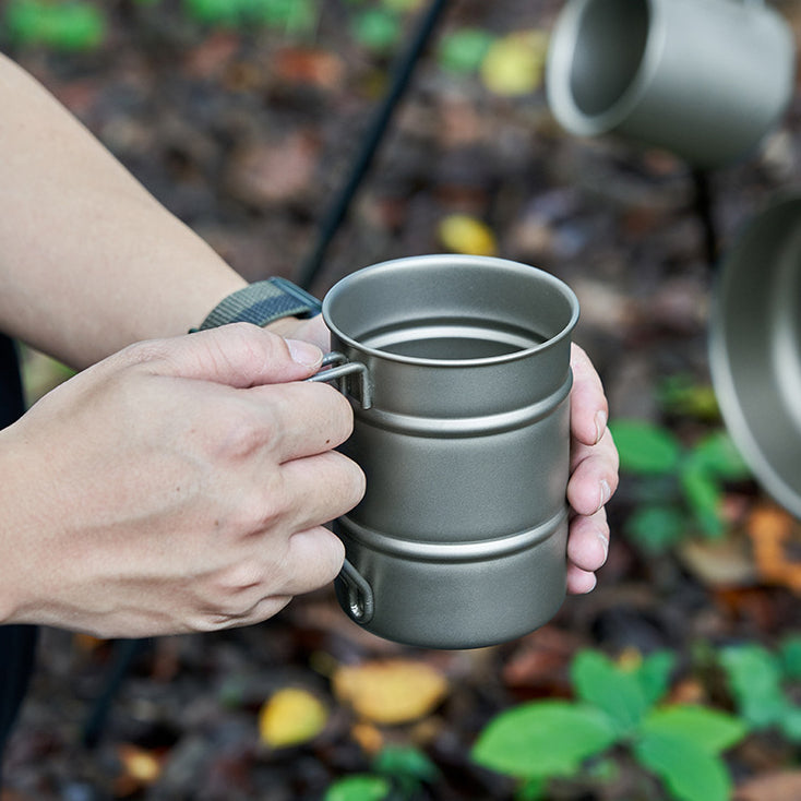 ARCFLINT "Titanium Barrel" Pure Titanium Mug 500ml – Vintage Industrial Ribbed Design