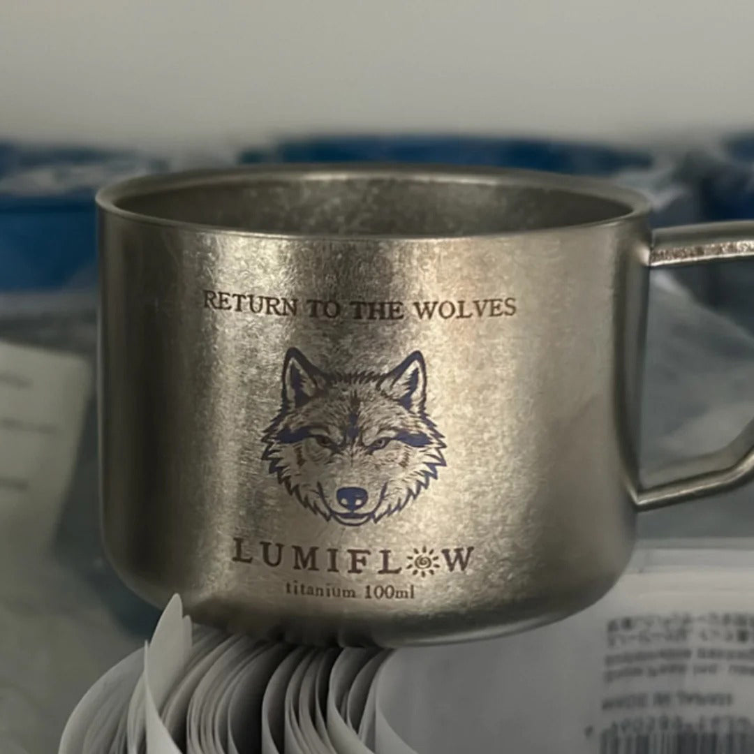 ARCFLINT Starlight Animals – Wolf Double-walled Pure Titanium Mini Mug 100ml